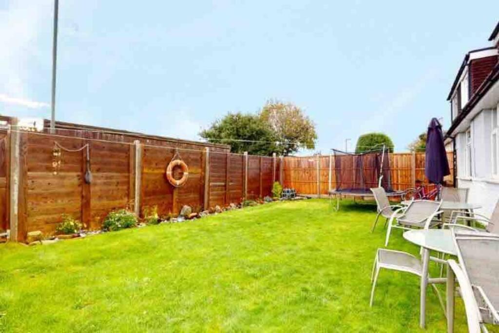 Vila Love Lancing By The Sea With Optional Large Hot Tub Sleeps Up To 8 & Free Parking Exteriér fotografie